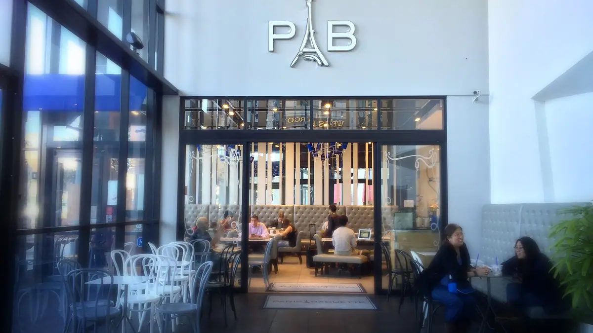 Bakery & Café bakes